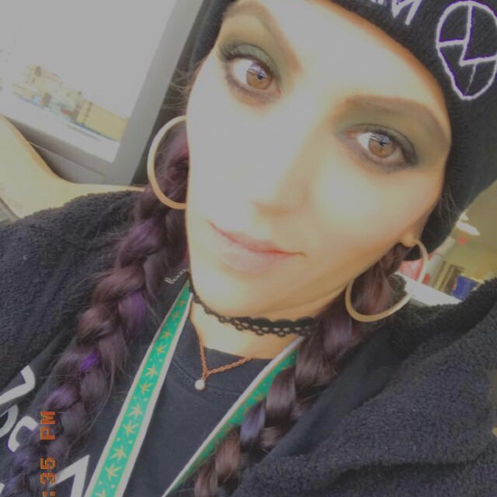 Meet your Posher, Kaitlynn